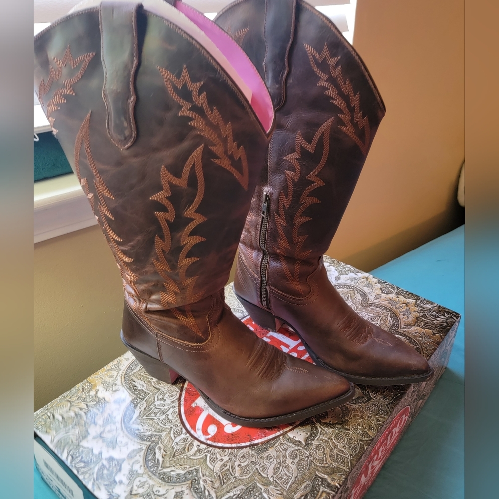 Brand new Laredo Western boots